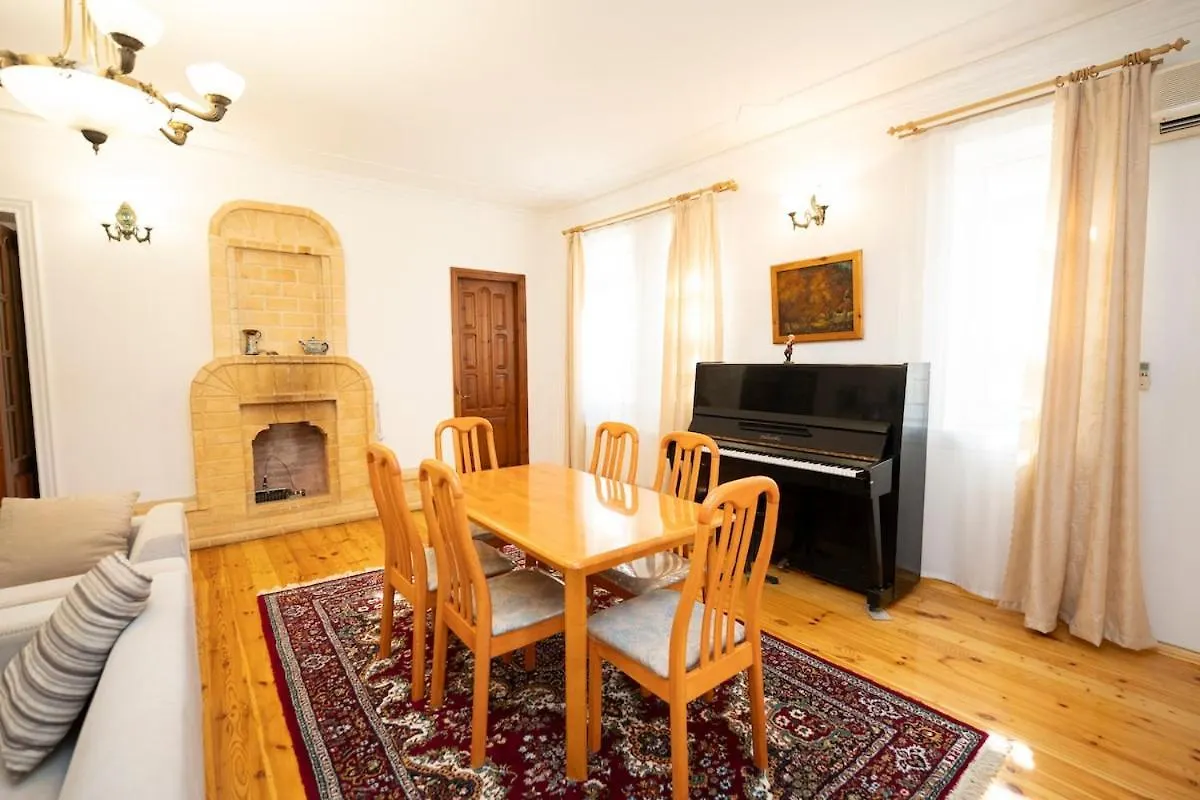 Unique Stay In Old Town Baku