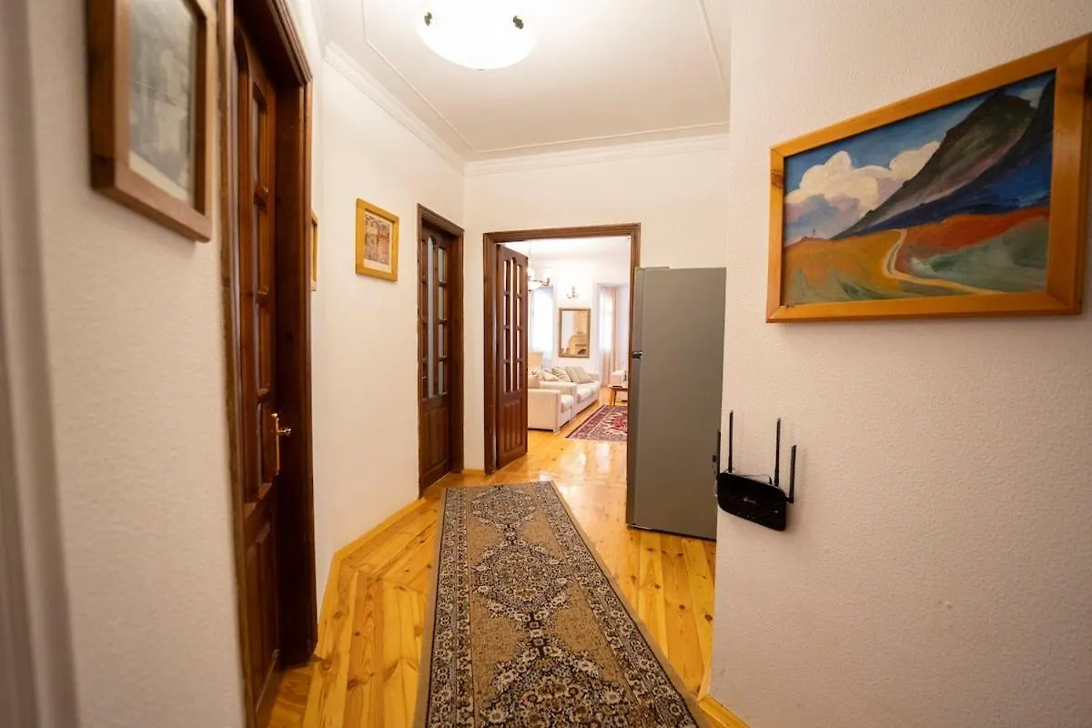 Unique Stay In Old Town Baku