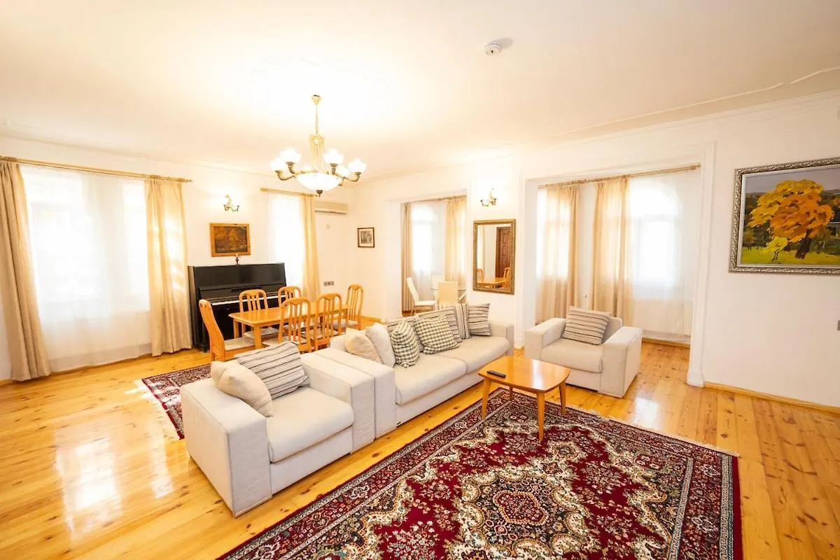 Daire Unique Stay In Old Town Bakü